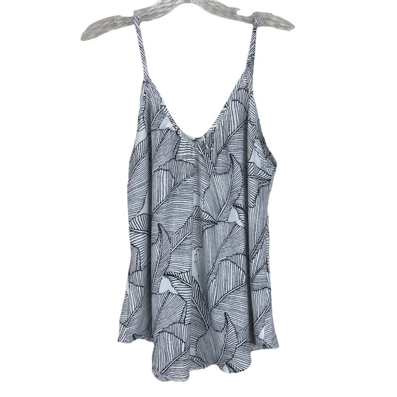 Sienna Sky Leaf Pattern Top - Picture 4 of 8